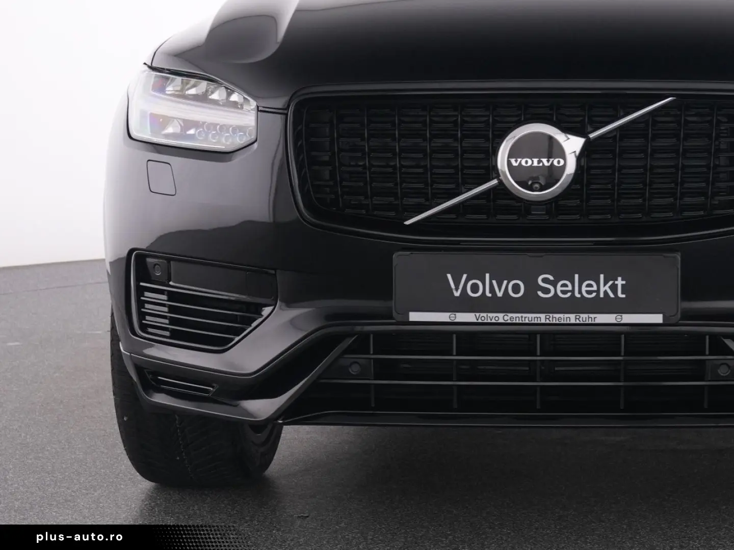 VOLVO XC90 T8 Recharge Ultra Dark AHK FOURC PANO