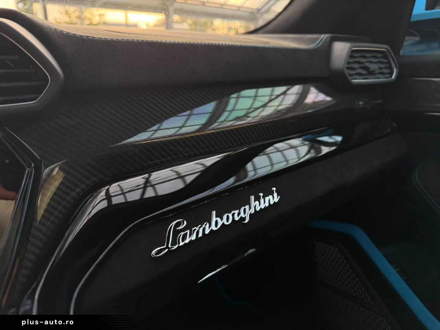 LAMBORGHINI Urus 4.0 V8 Performante Carbon B&O Garantie Akra