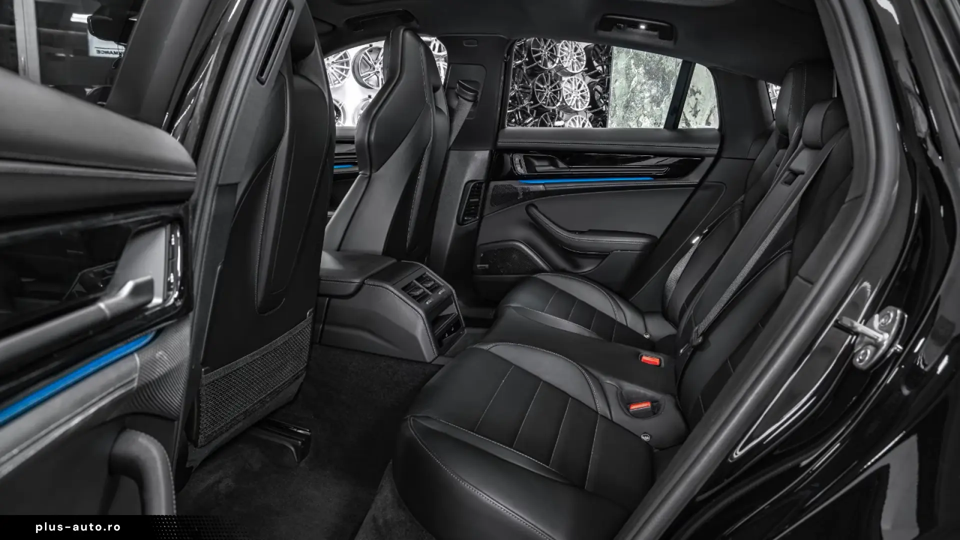 Porsche Panamera 4 972   AIR SUSPENSION • HD MATRIX LED