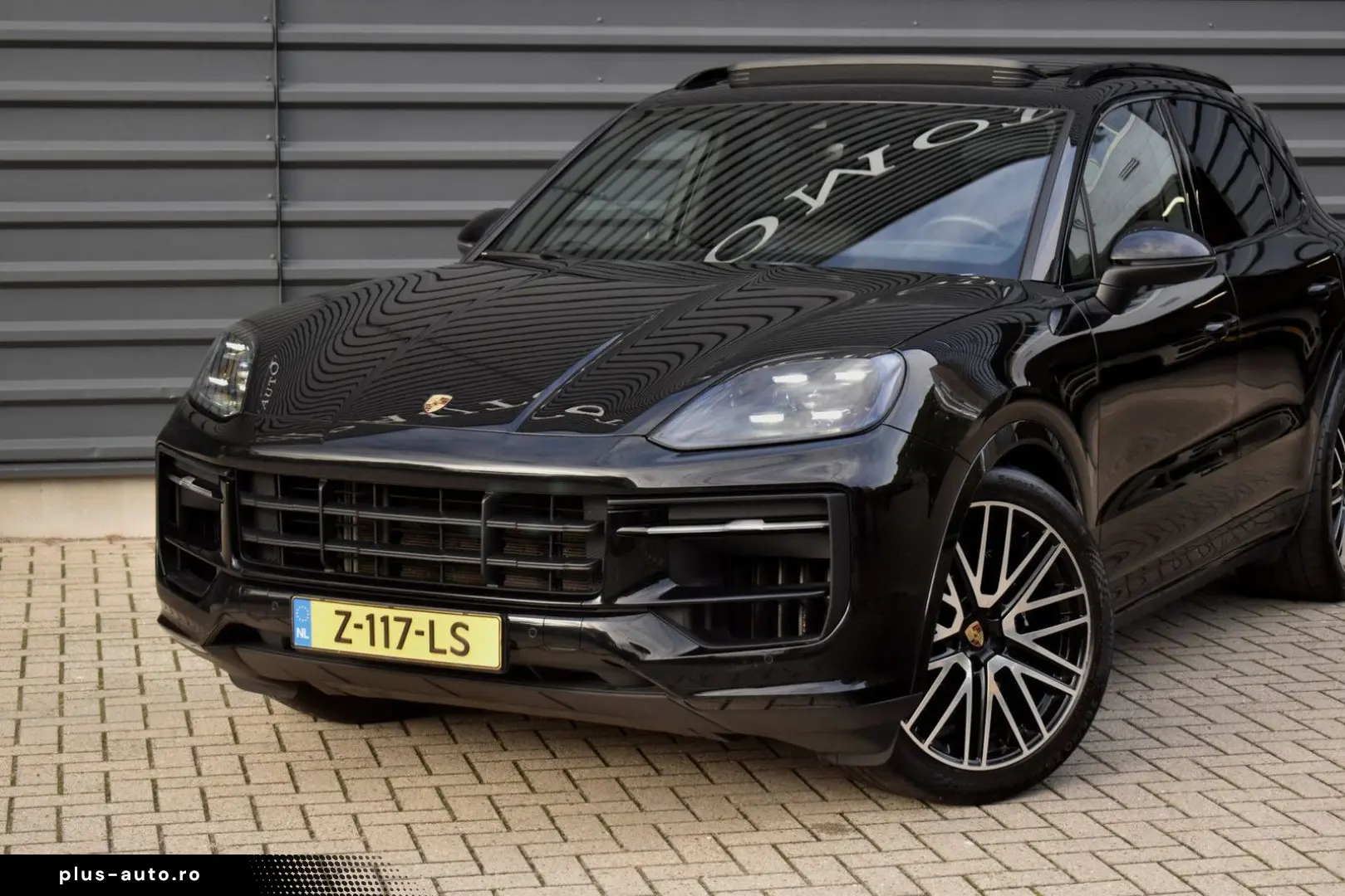 PORSCHE Cayenne 3.0 E-Hybrid SportDesign   Panorama   22