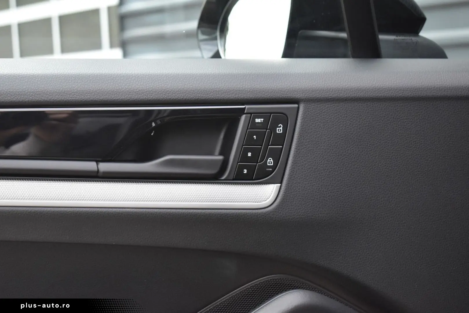 PORSCHE Cayenne 3.0 E-Hybrid SportDesign   Panorama   22