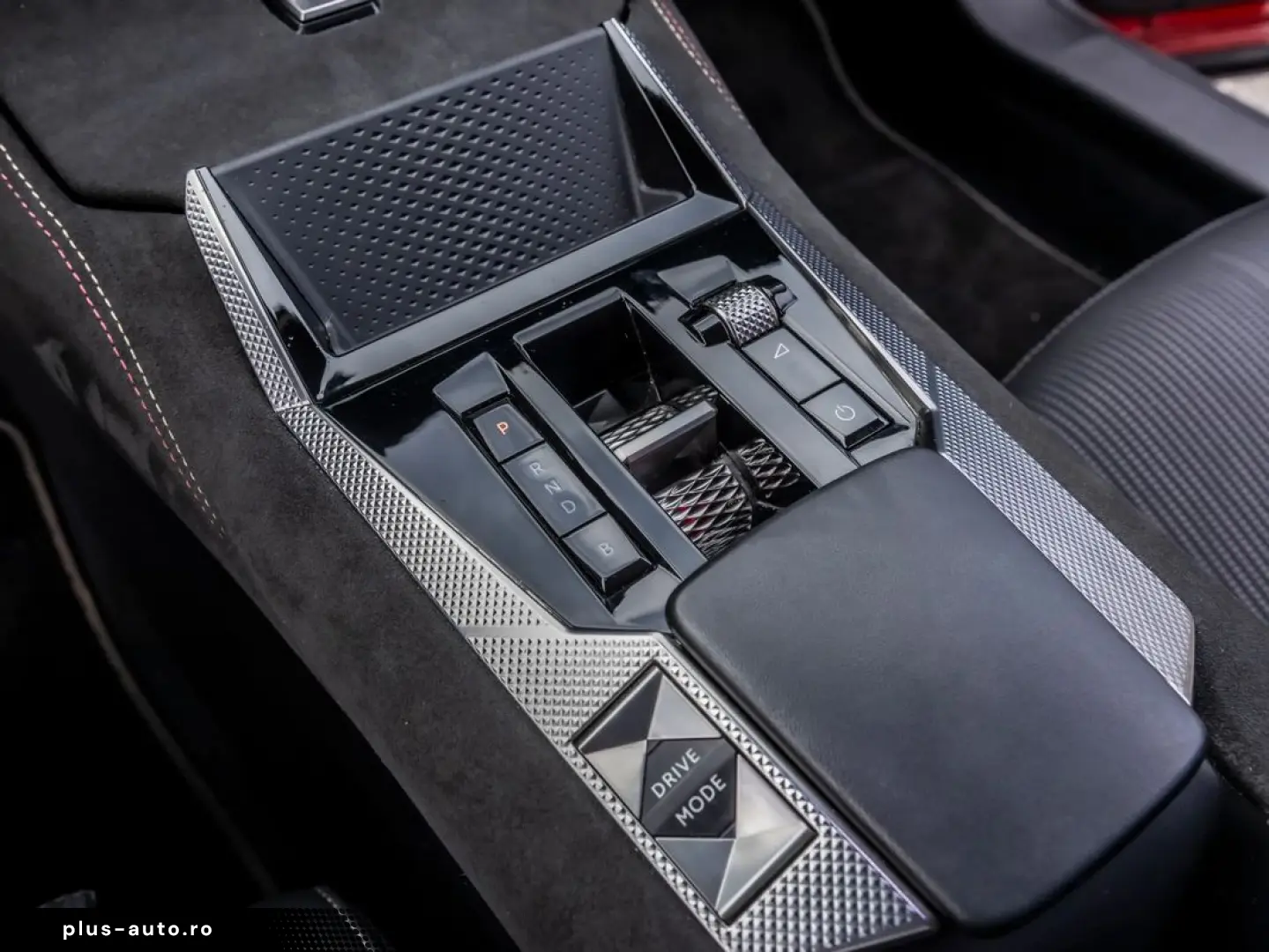 Ds-Automobiles Dsa-Ds4