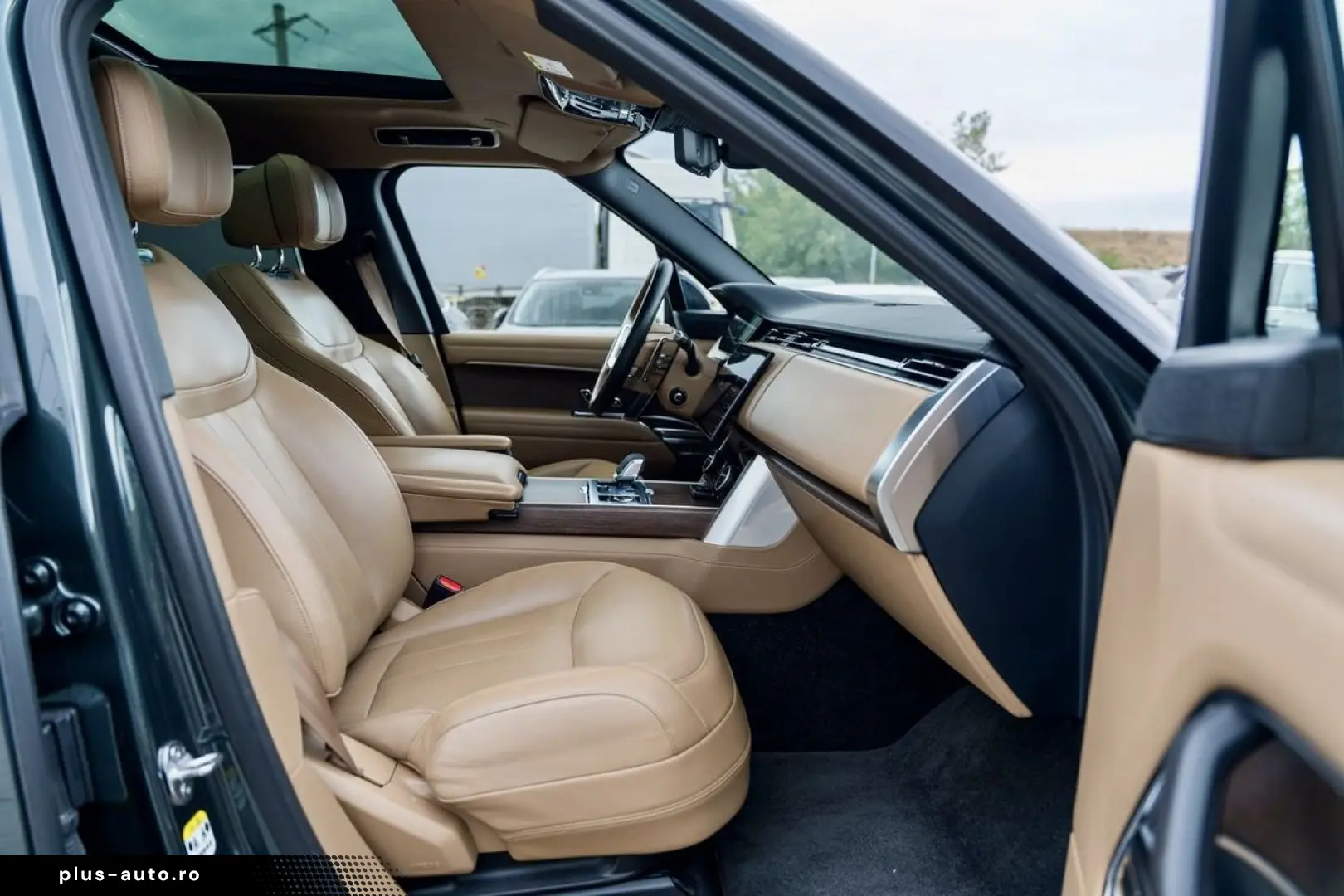 Land-Rover Range-Rover
