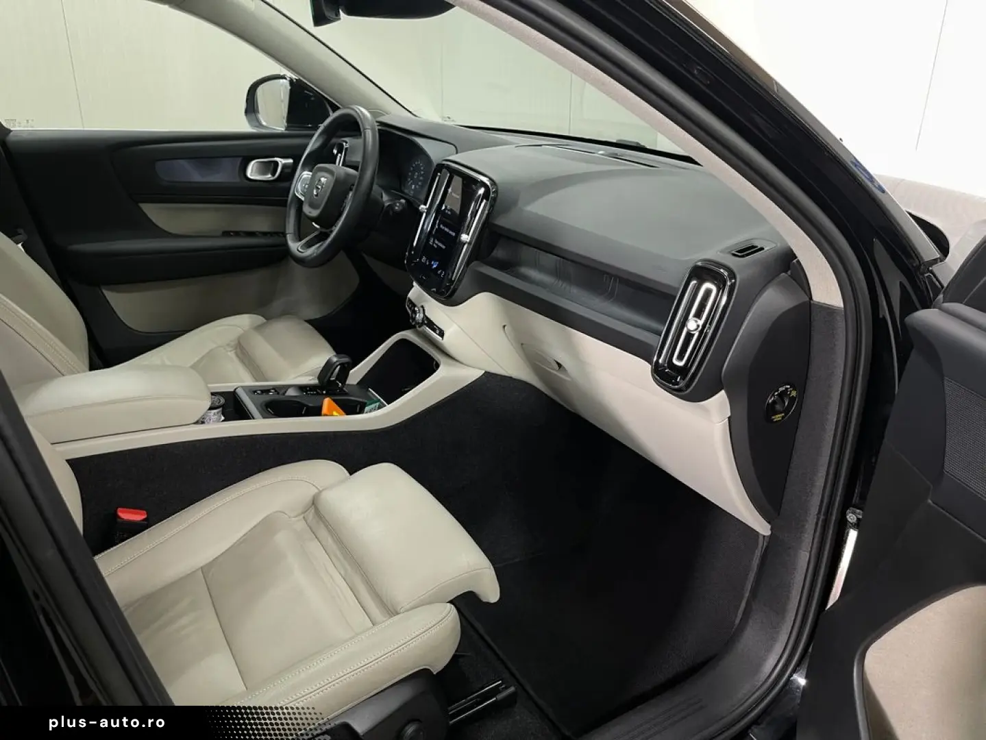 Volvo Xc-40