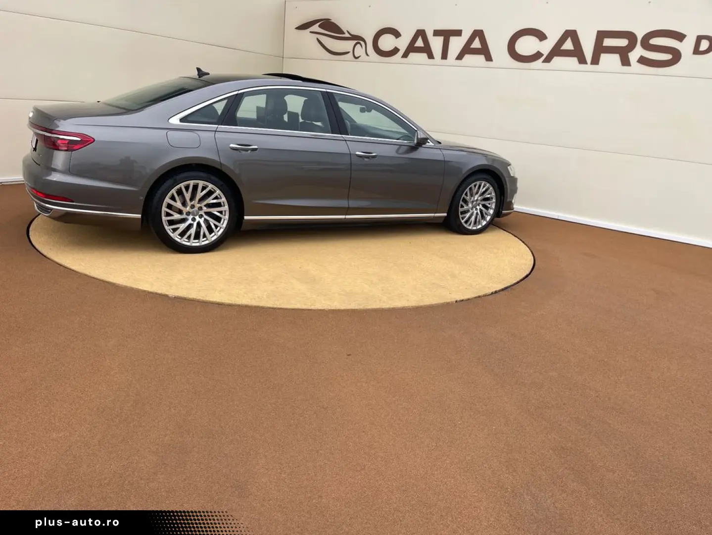 Audi A8L 55TFSI  340CP  Panoramic  B&O  Head UP  Ventilatie