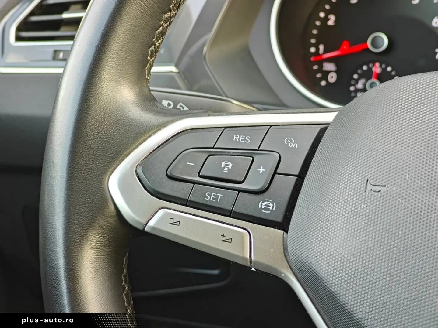 Volkswagen Tiguan 1.5 Life GT110TSI M6F