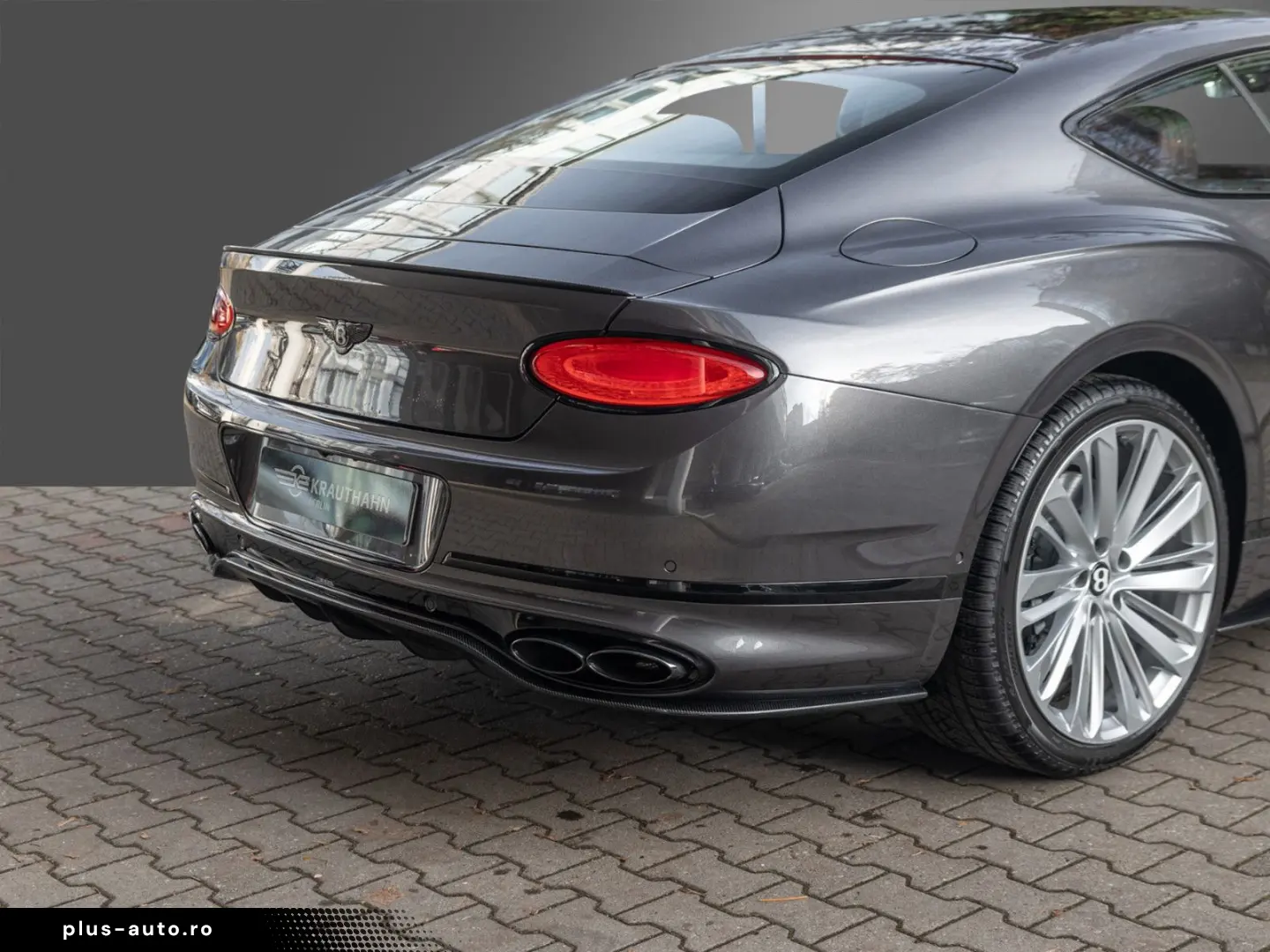 BENTLEY GT V8 Azure Blackline B&O City Tour  6300km