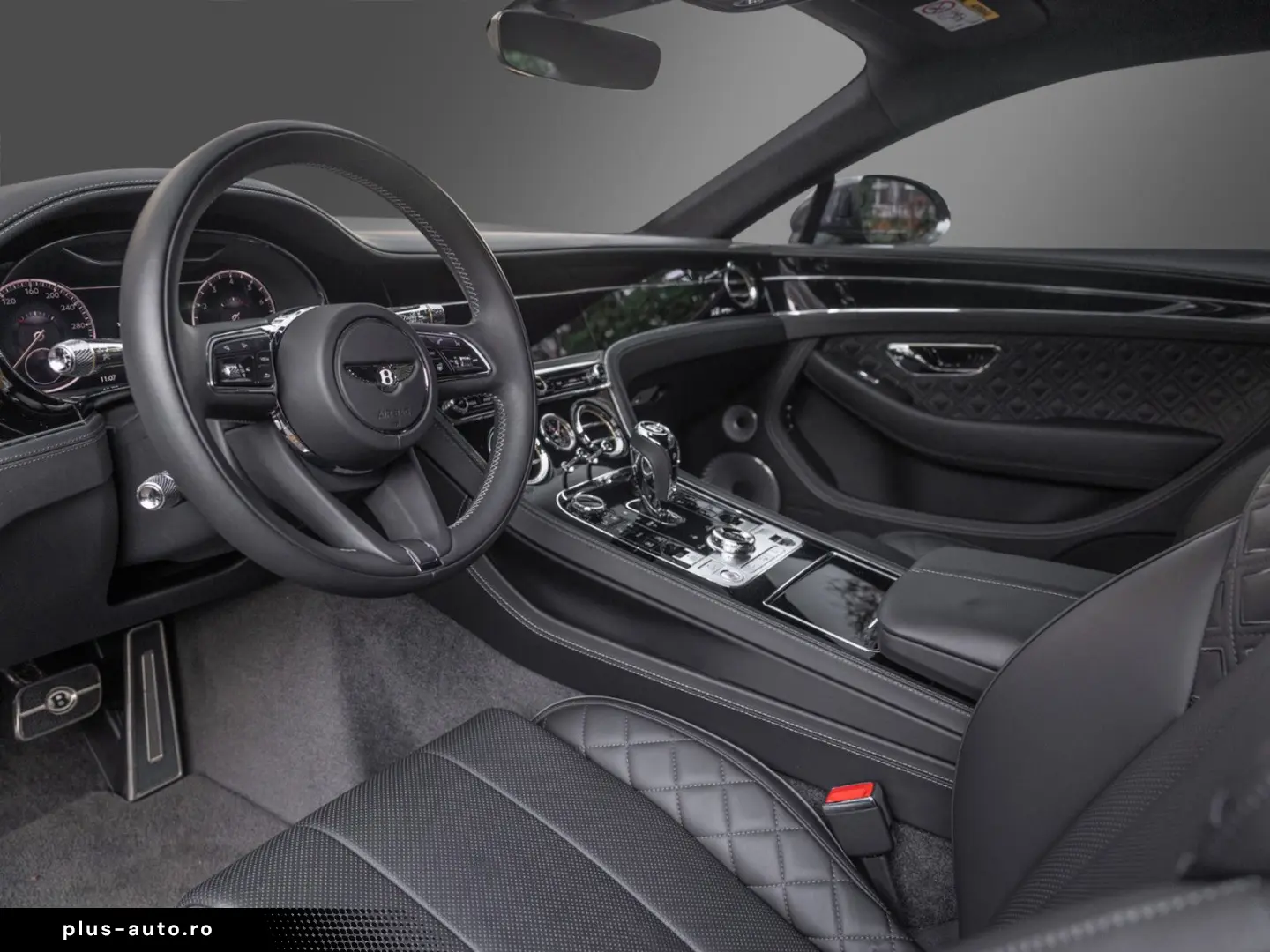 BENTLEY GT V8 Azure Blackline B&O City Tour  6300km