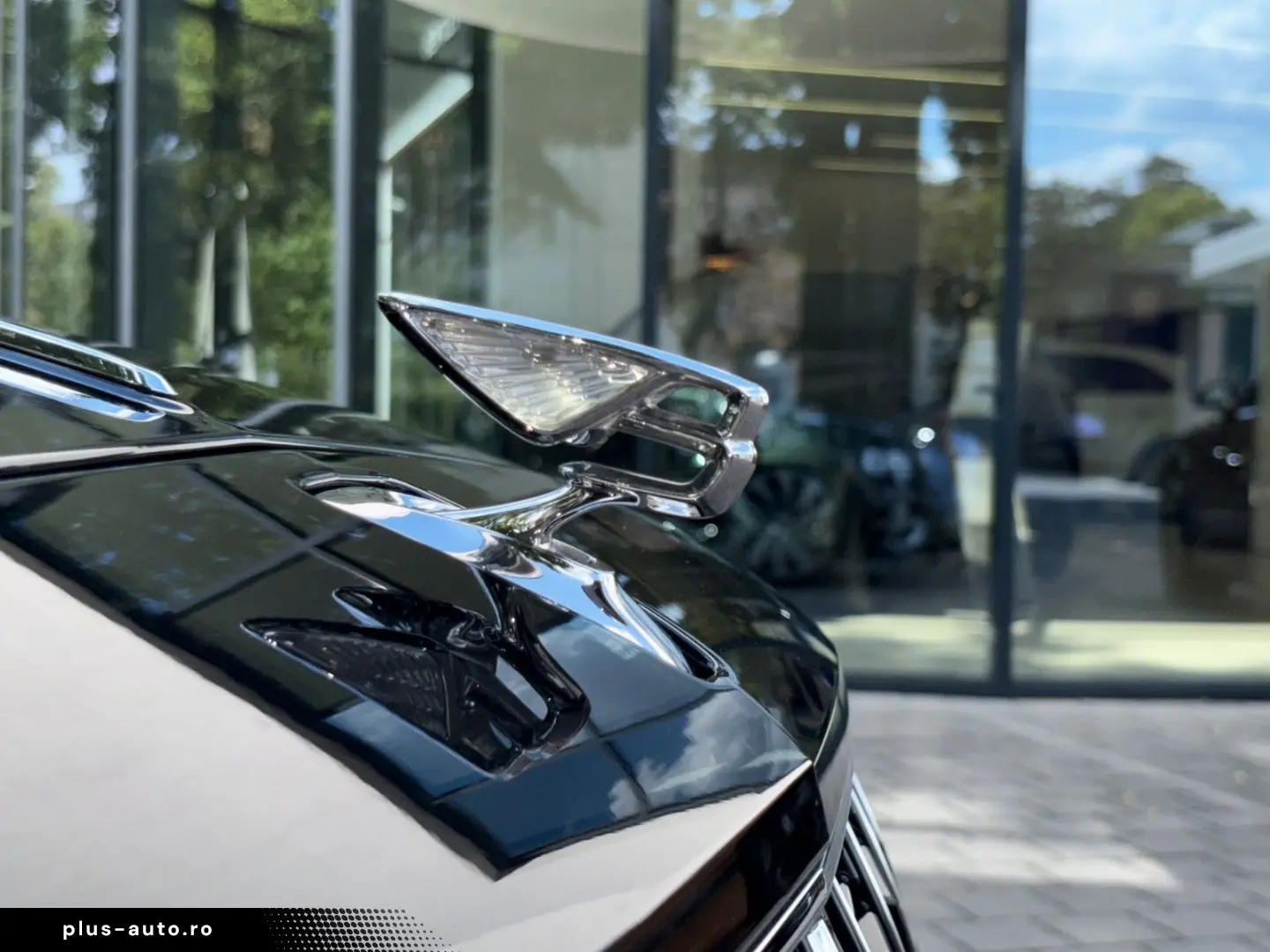 BENTLEY Flying Spur Azure