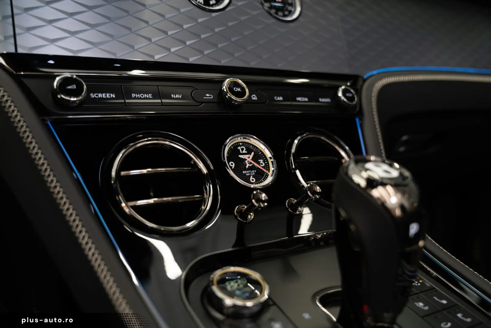 BENTLEY Continental GTC Azure  MullinerPaint CarbonCeram