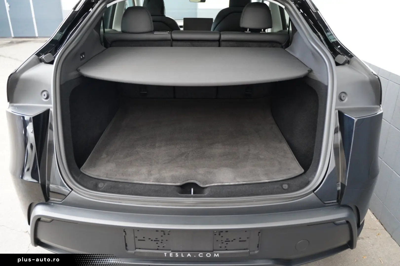 TESLA Model Y Hinterradantrieb Premium  Mwst. ausweisb