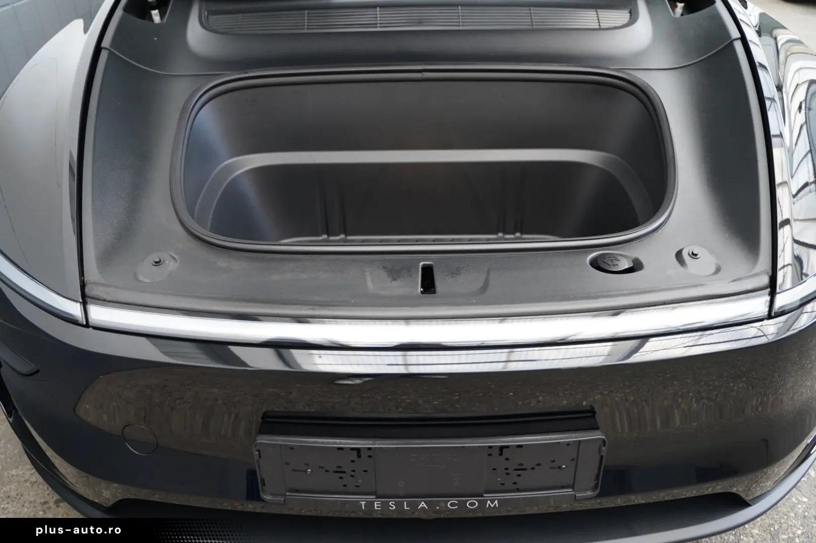 TESLA Model Y Hinterradantrieb Premium  Mwst. ausweisb
