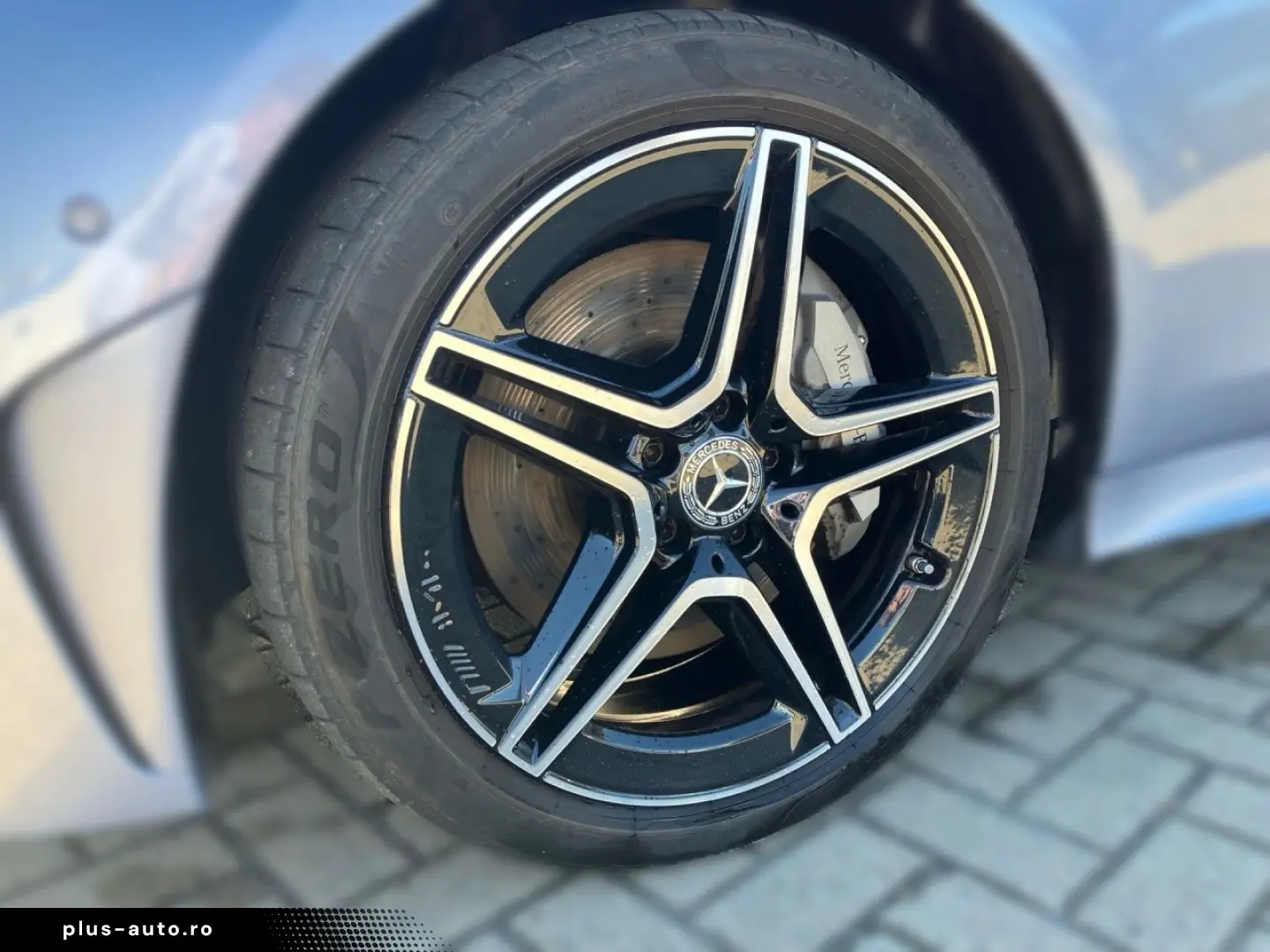 MERCEDES-BENZ CLS 300 d 4M AMG Night Standhz SHD Sit&hellip;