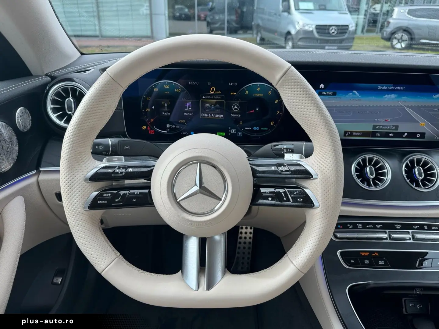 MERCEDES-BENZ E 300 Coupé AMG RüCam Standh LED Memor&hellip;
