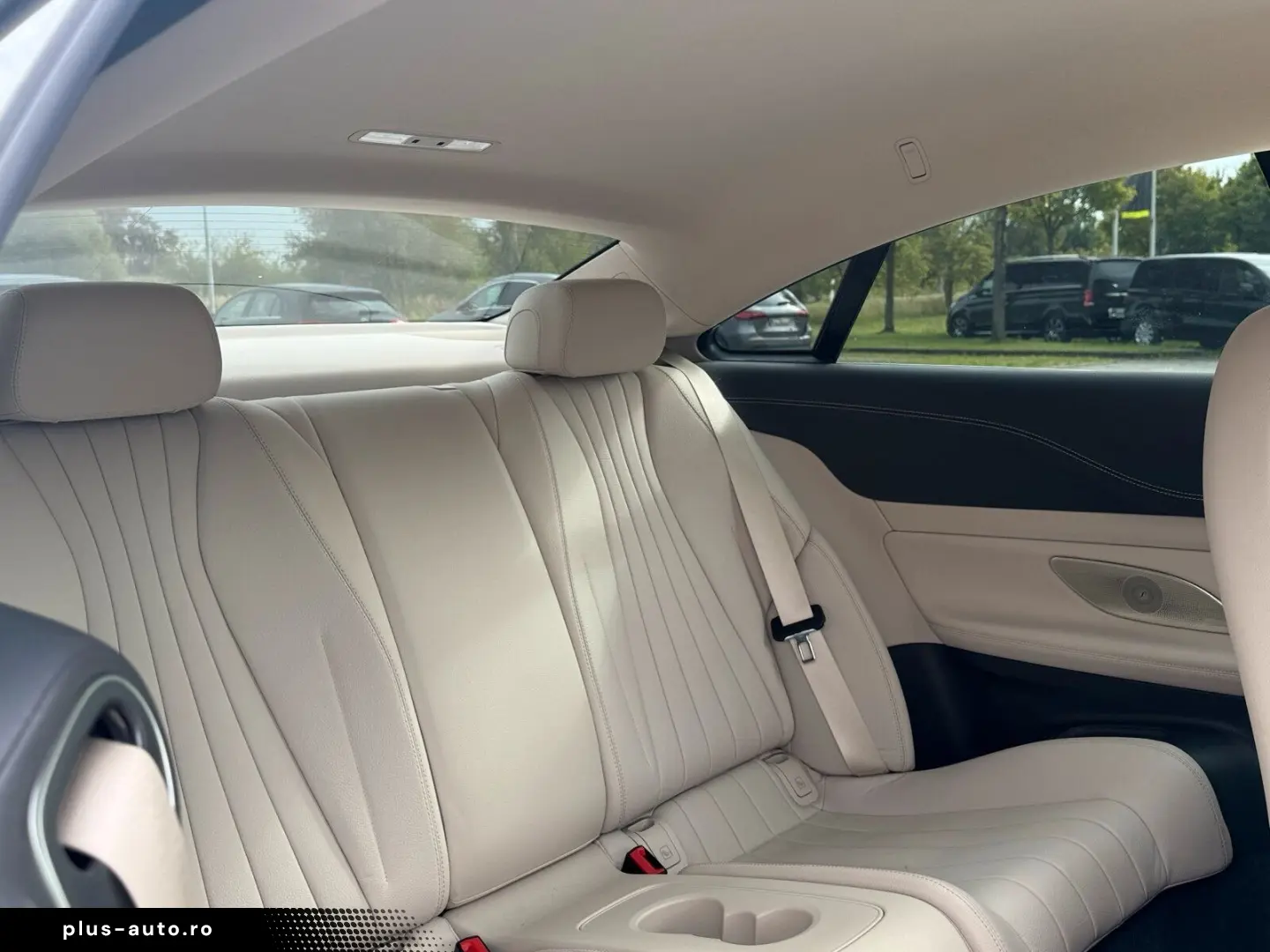 MERCEDES-BENZ E 300 Coupé AMG RüCam Standh LED Memor&hellip;