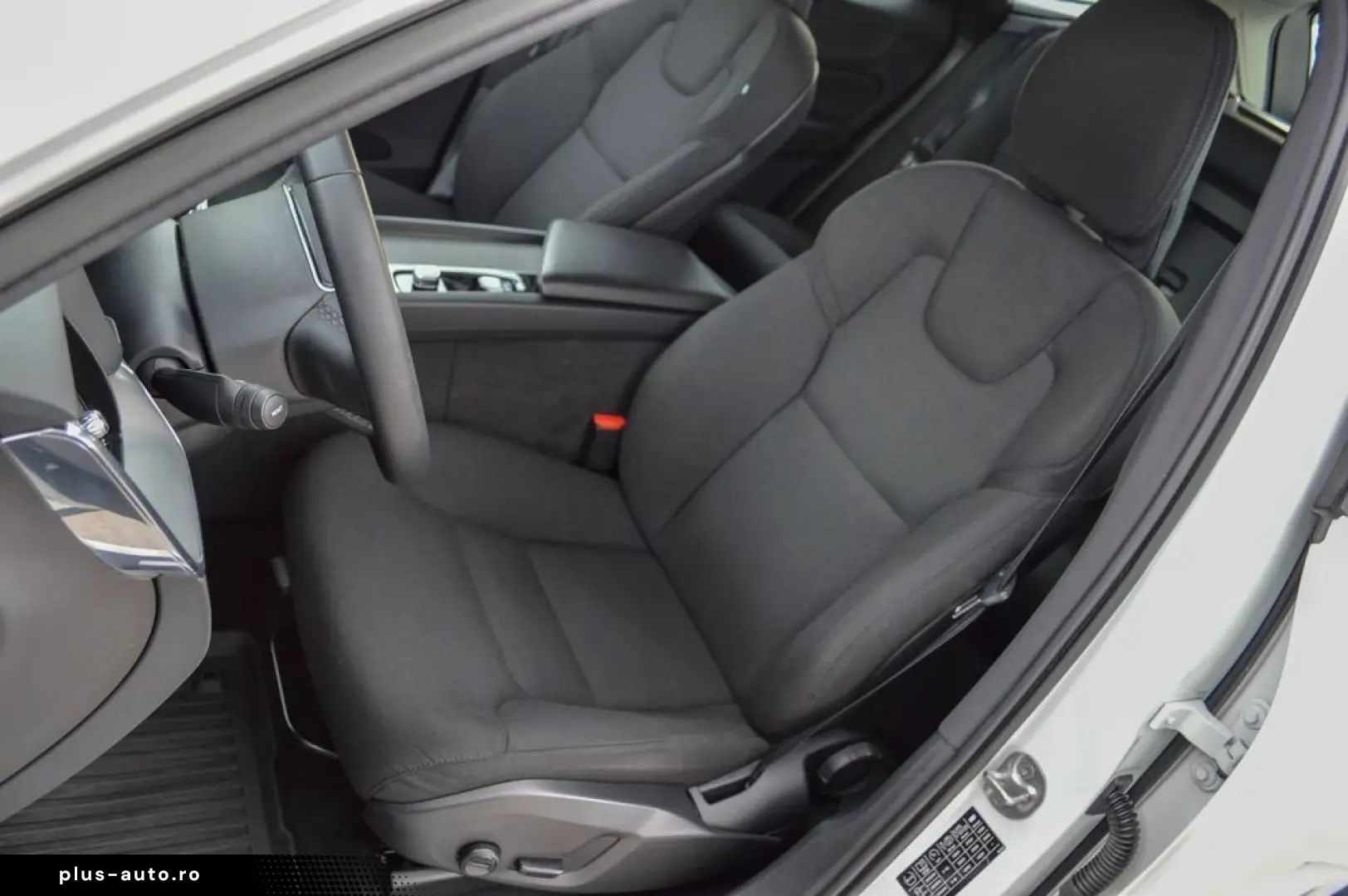 2022 Volvo XC-60 B42.0 Diesel Inscription AWD   Rate Fixe