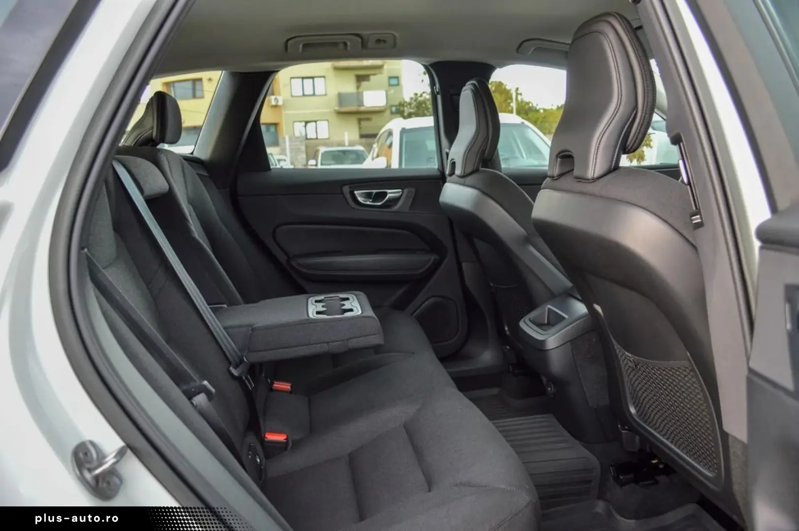 2022 Volvo XC-60 B42.0 Diesel Inscription AWD   Rate Fixe