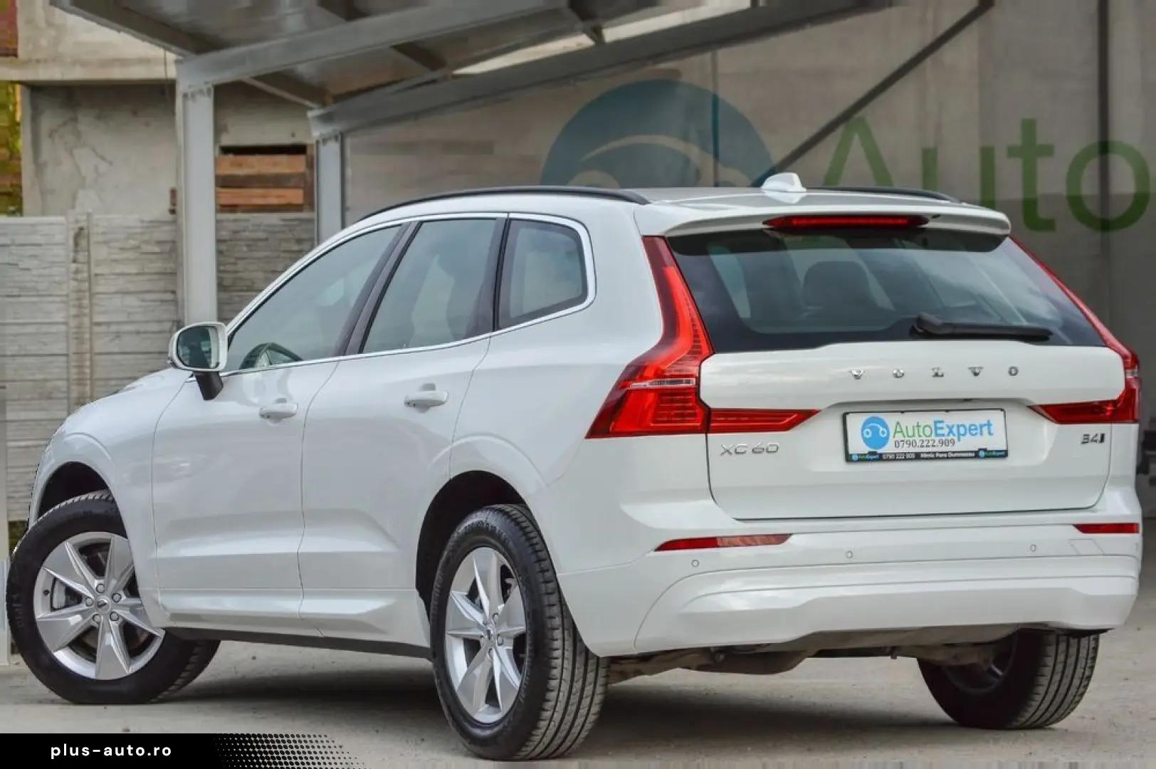 2022 Volvo XC-60 B42.0 Diesel Inscription AWD   Rate Fixe