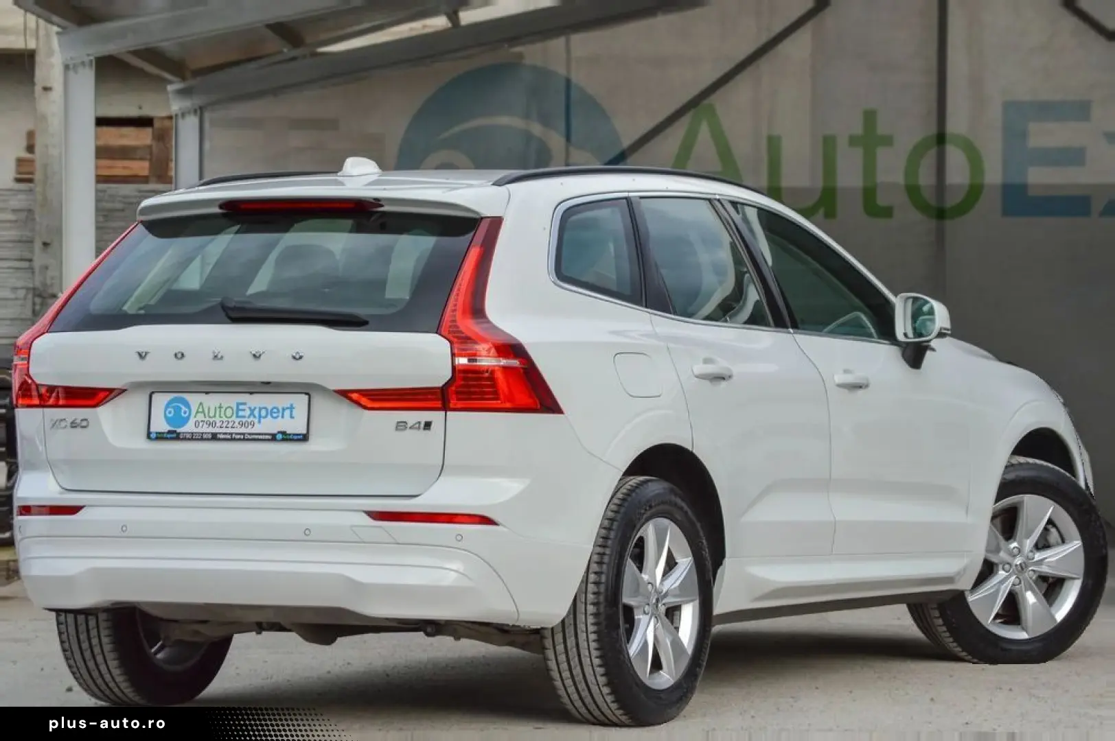 2022 Volvo XC-60 B42.0 Diesel Inscription AWD   Rate Fixe