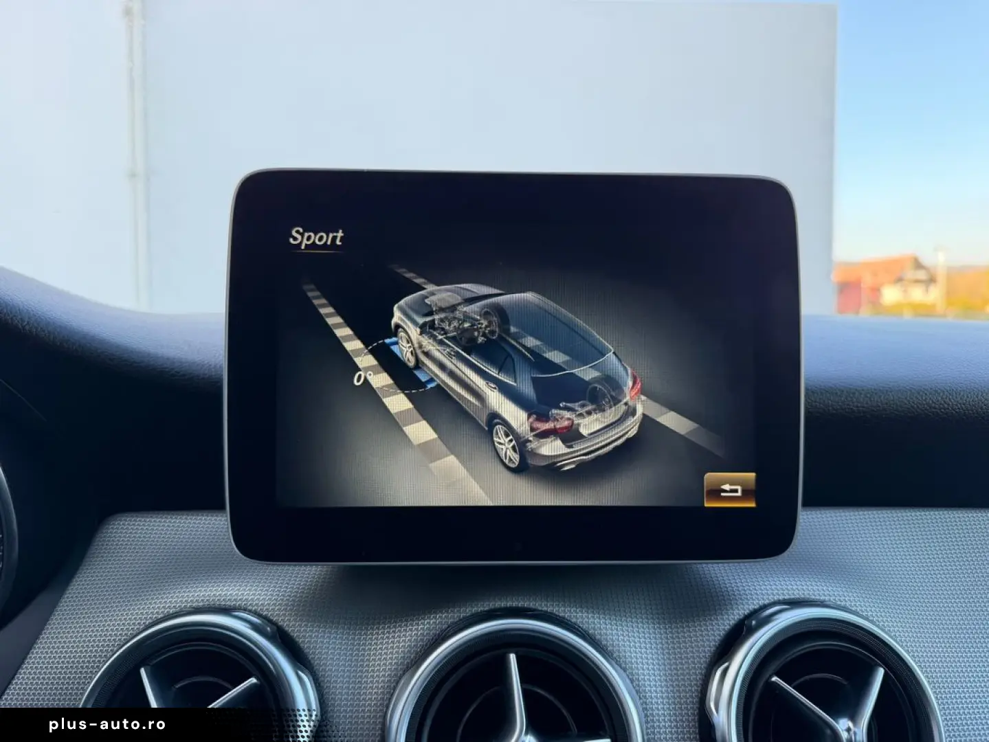 MERCEDES-BENZ GLA 2019 — imagine 12