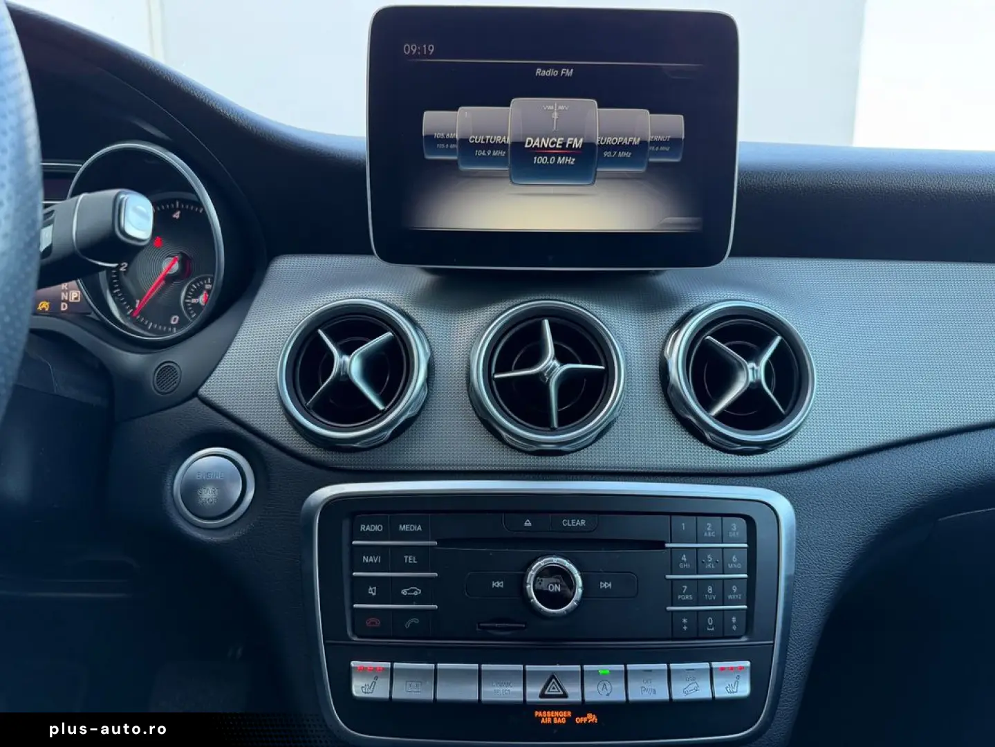 MERCEDES-BENZ GLA 2019 — imagine 13