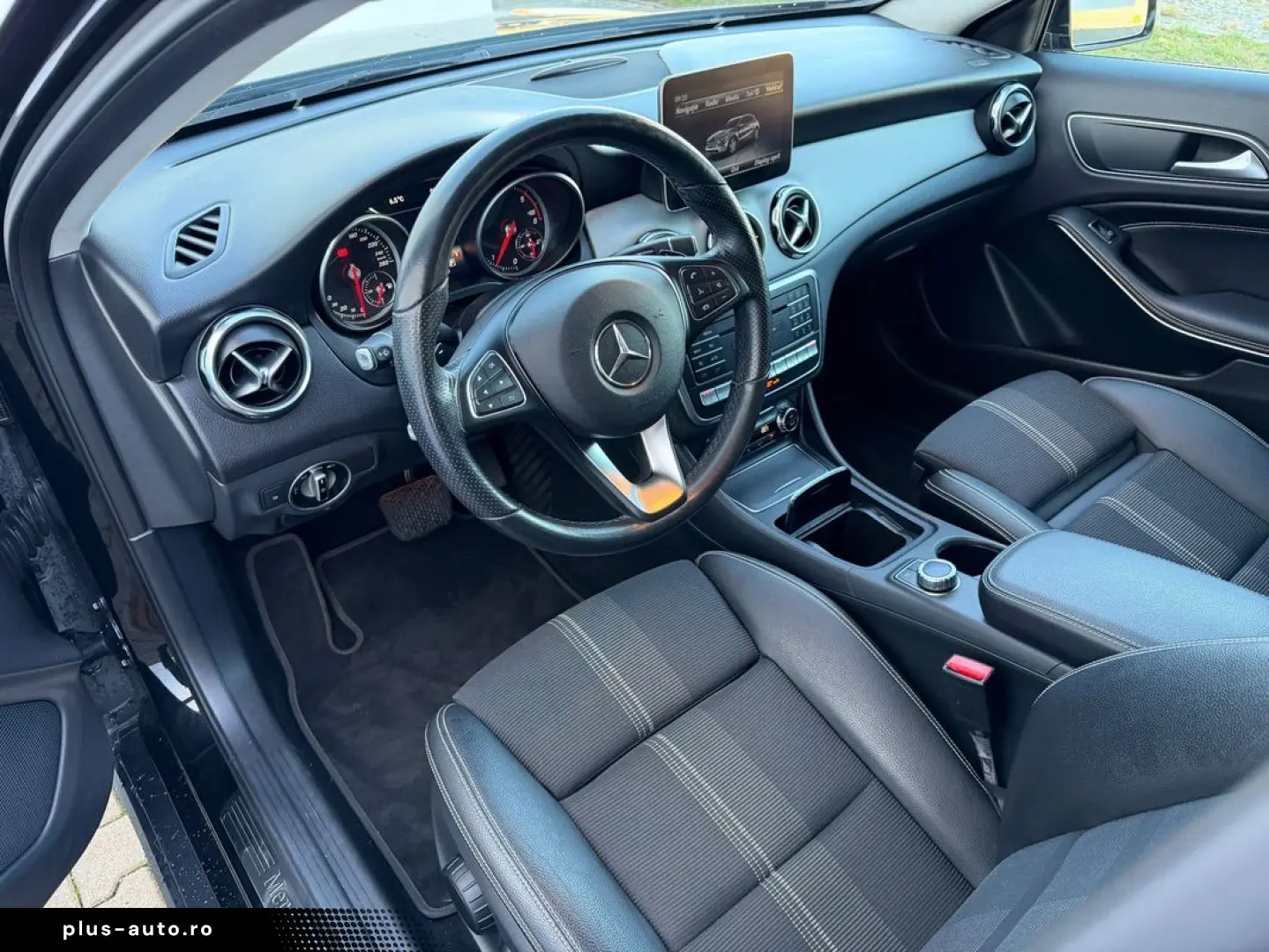 MERCEDES-BENZ GLA 2019 — imagine 20