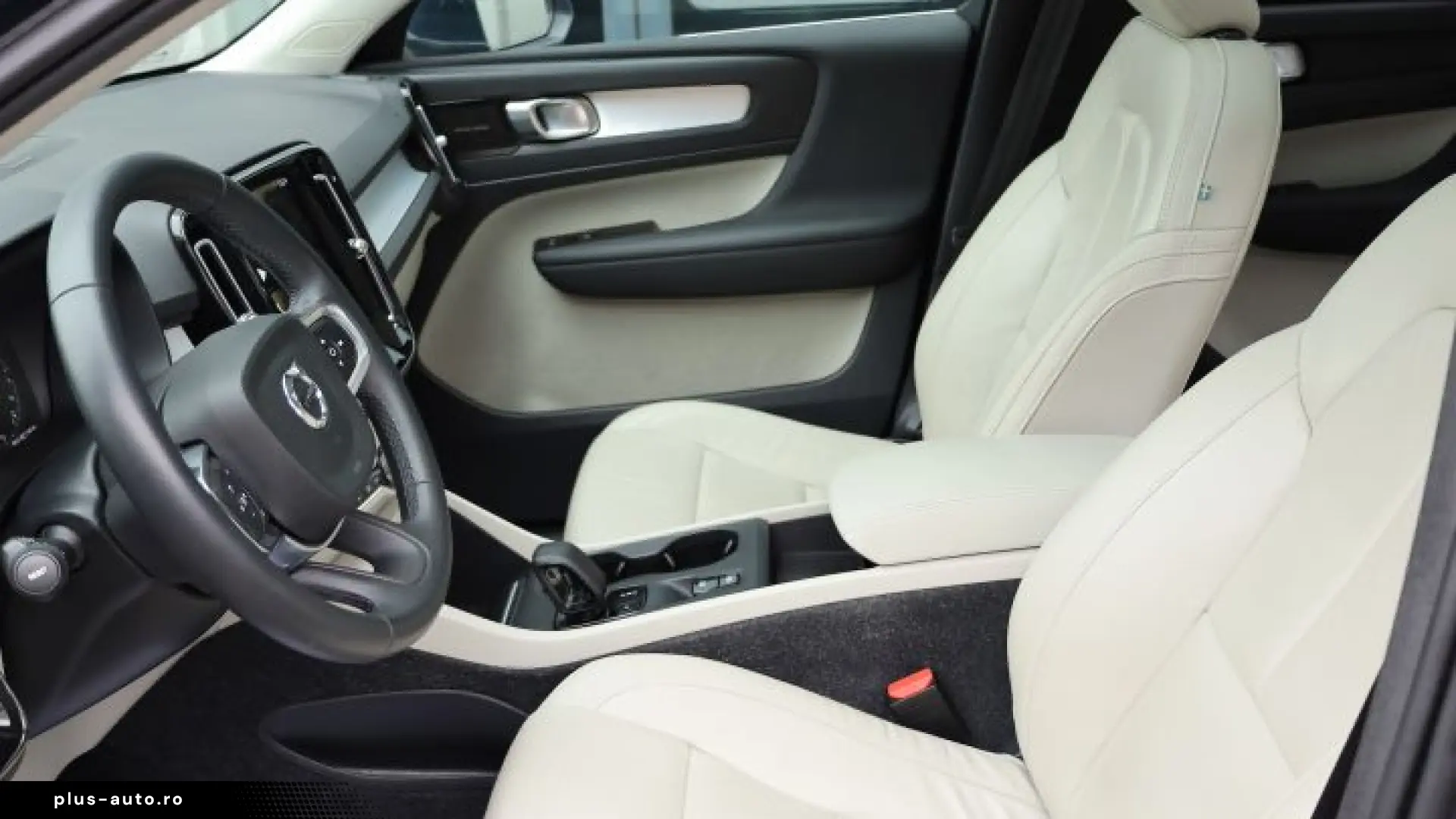 Volvo XC40 T4 RECHARGE Plug-In Hybrid 1.5 Benzina 210CP