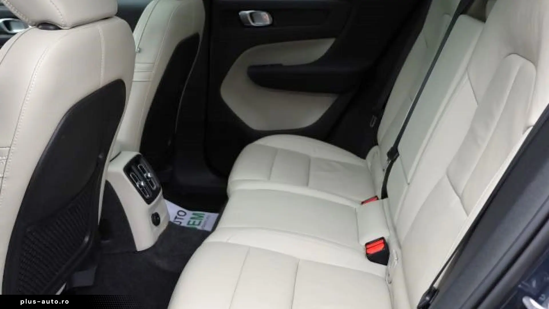 Volvo XC40 T4 RECHARGE Plug-In Hybrid 1.5 Benzina 210CP