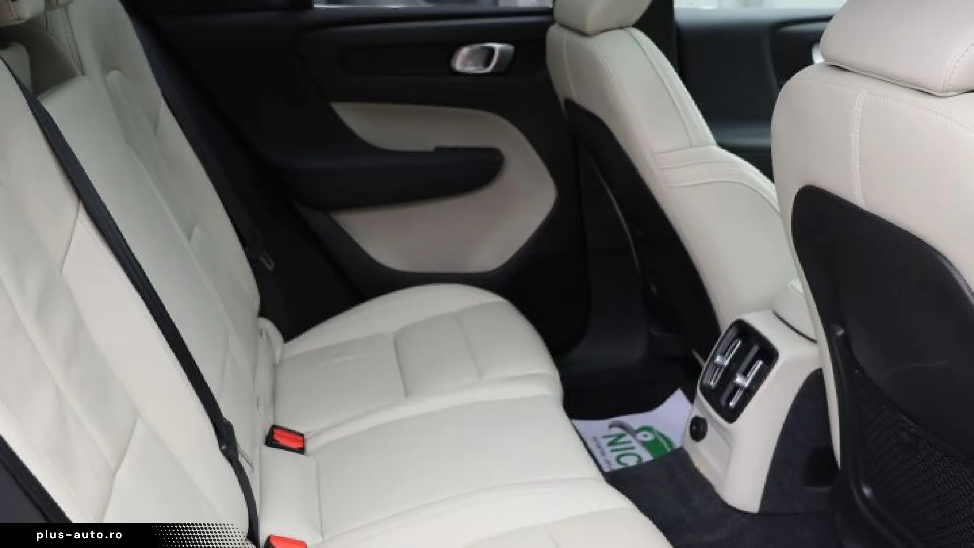 Volvo XC40 T4 RECHARGE Plug-In Hybrid 1.5 Benzina 210CP