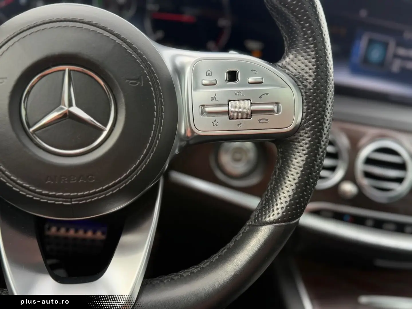 Mercedes-Benz S