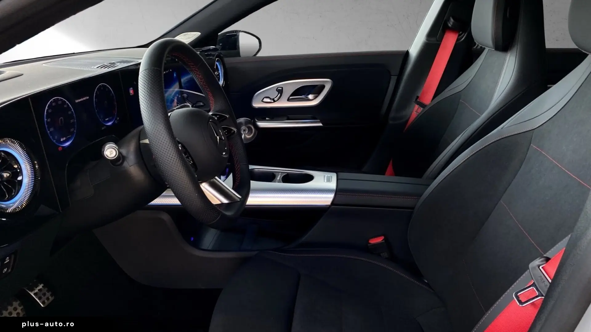 Mercedes-Benz CLA 220 4M AMG Line Pano HUD