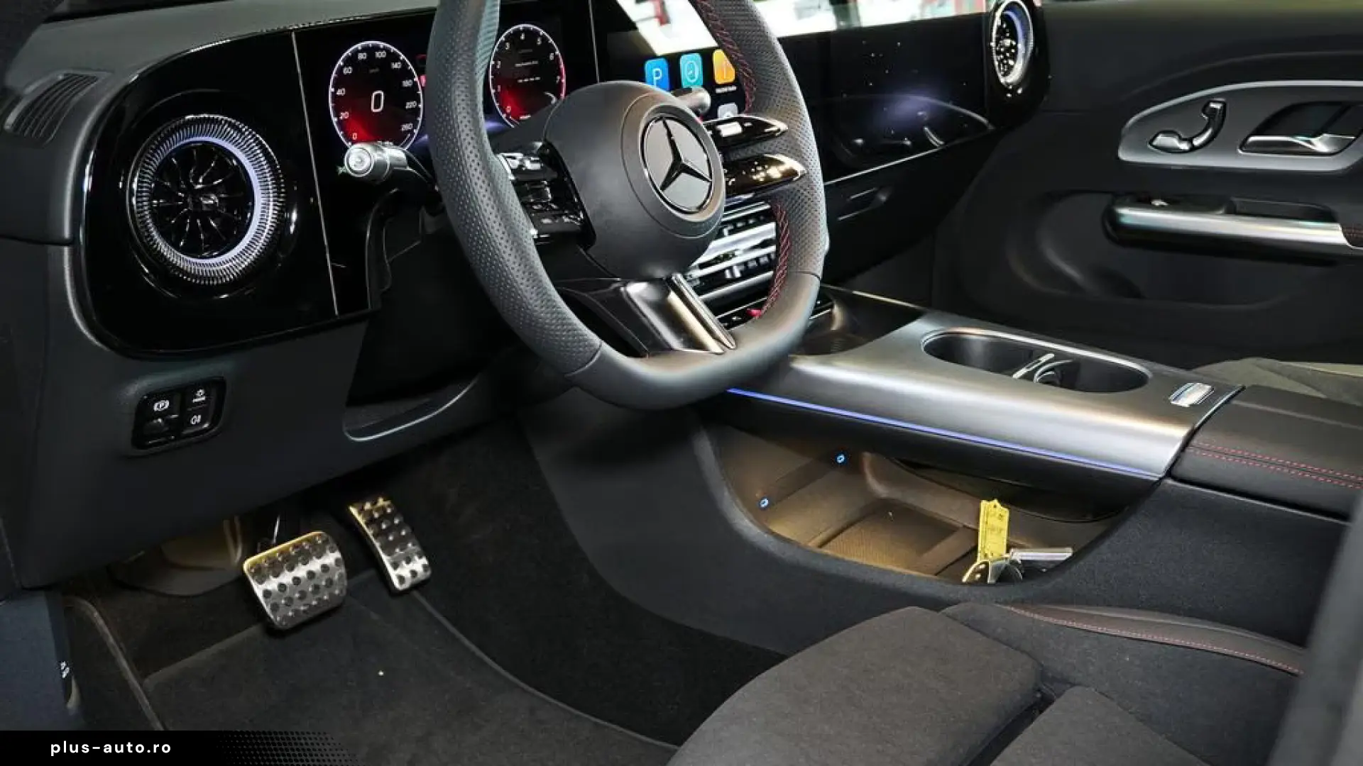 Mercedes-Benz CLA 200 4MATIC AMG PANO NIGHT AHK SUPERSCREEN