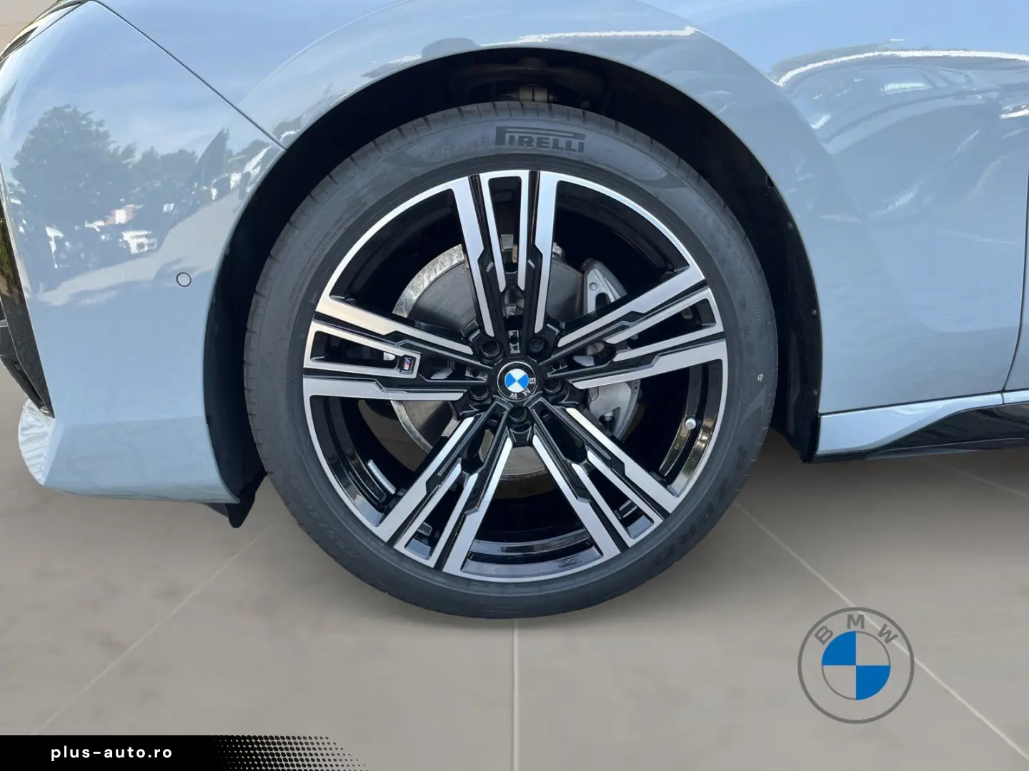 BMW 740d xDrive M Sport 21  AHK Skylounge Standhzg.