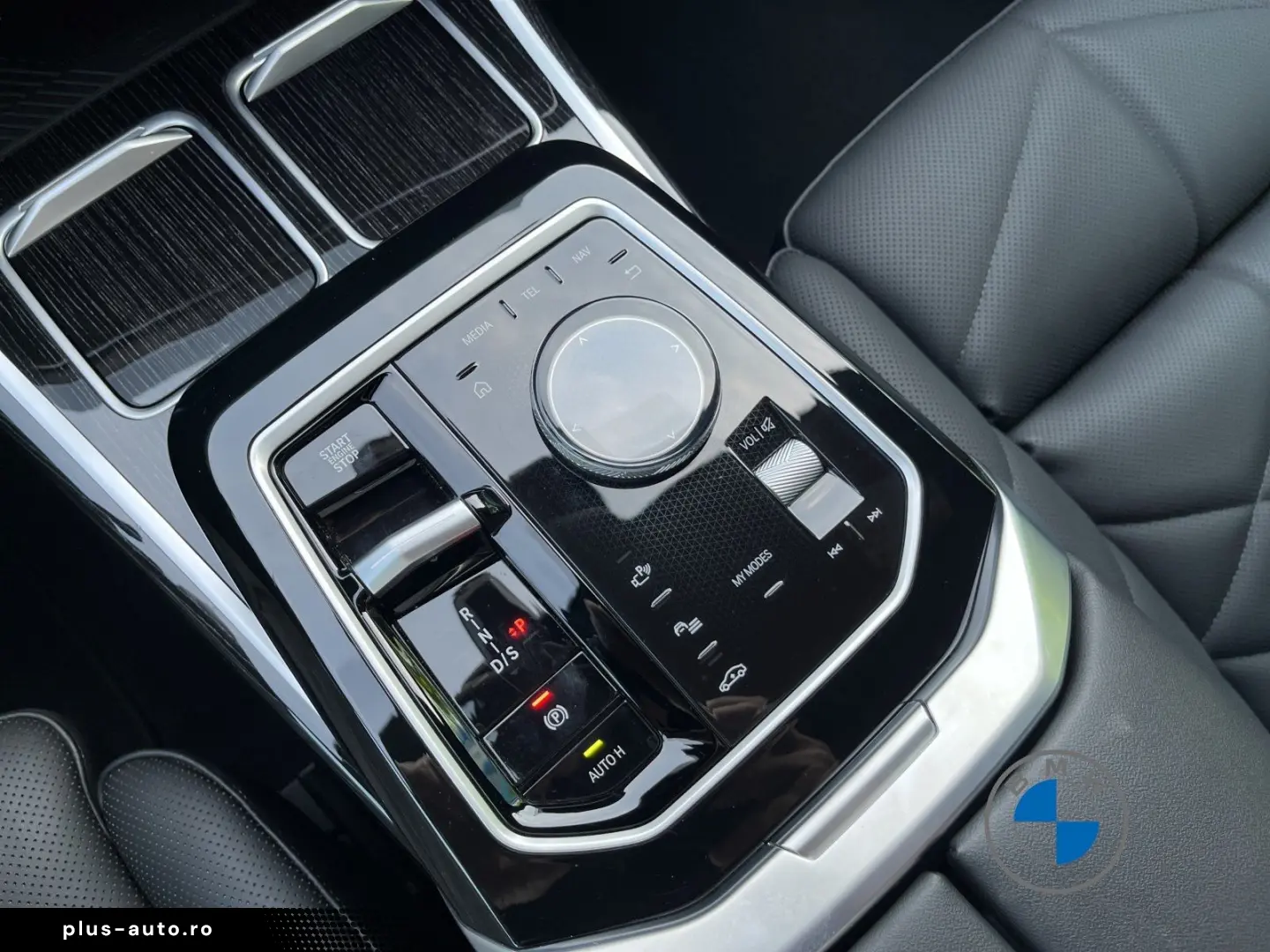 BMW 740d xDrive M Sport 21  AHK Skylounge Standhzg.