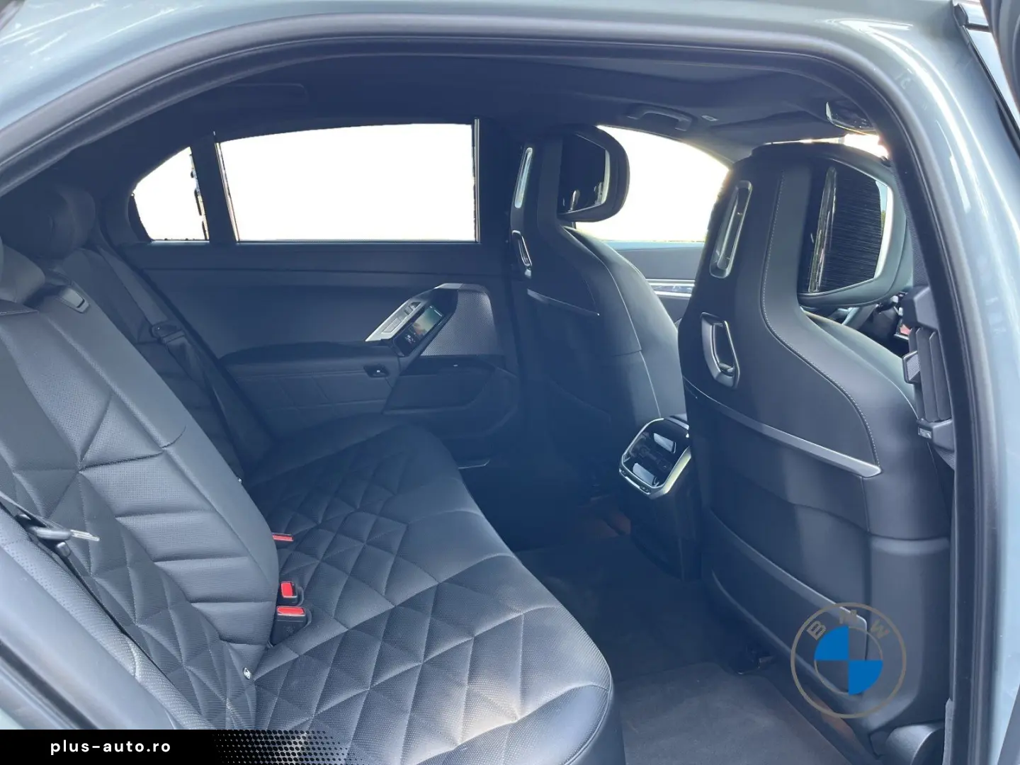 BMW 740d xDrive M Sport 21  AHK Skylounge Standhzg.