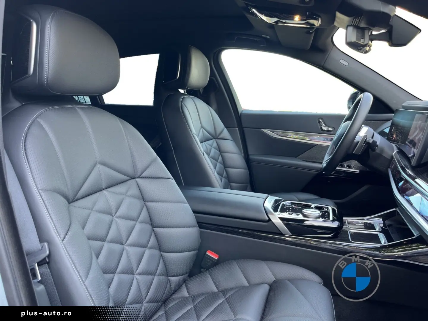 BMW 740d xDrive M Sport 21  AHK Skylounge Standhzg.