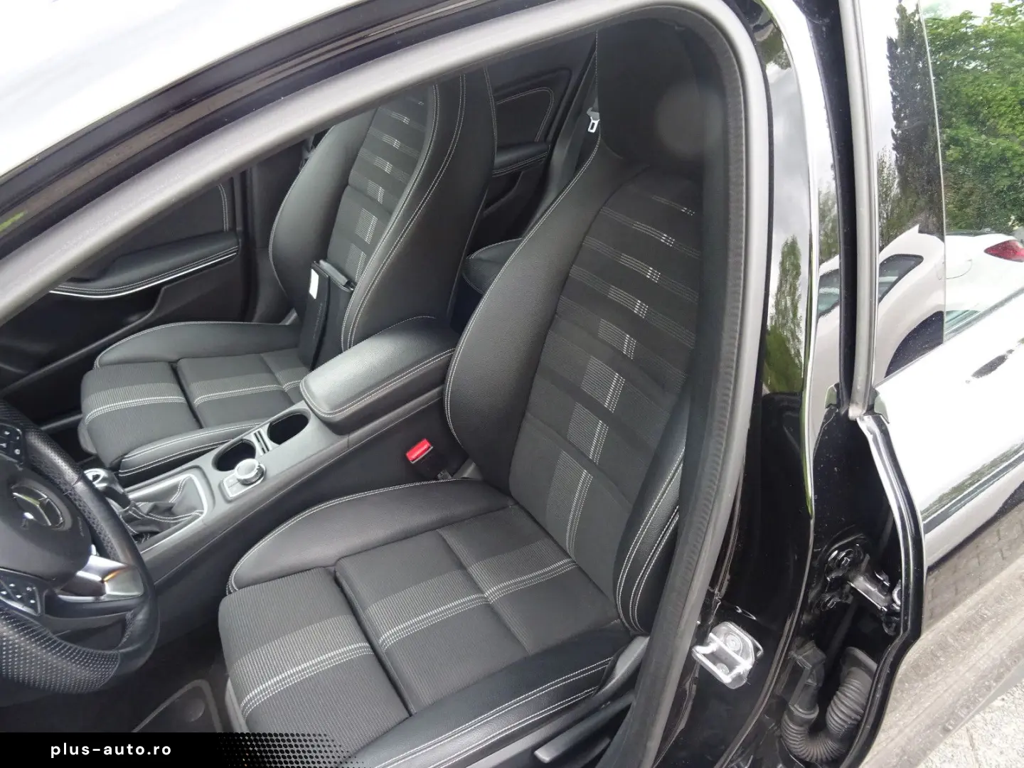 MERCEDES-BENZ GLA 180 GLA GLA 180