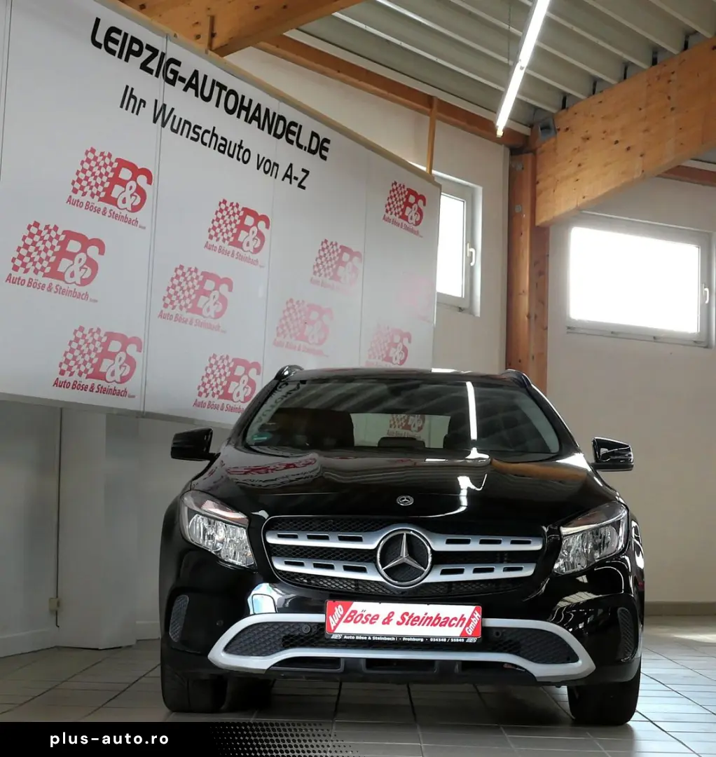 MERCEDES-BENZ GLA 180  NAV GRA PDC SZH
