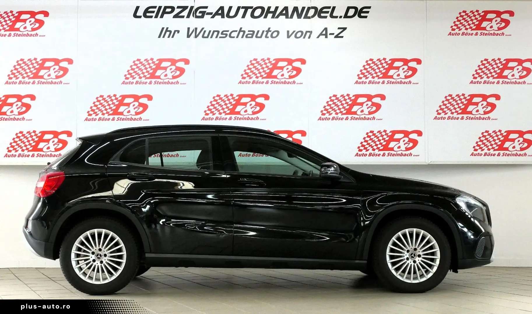 MERCEDES-BENZ GLA 180  NAV GRA PDC SZH