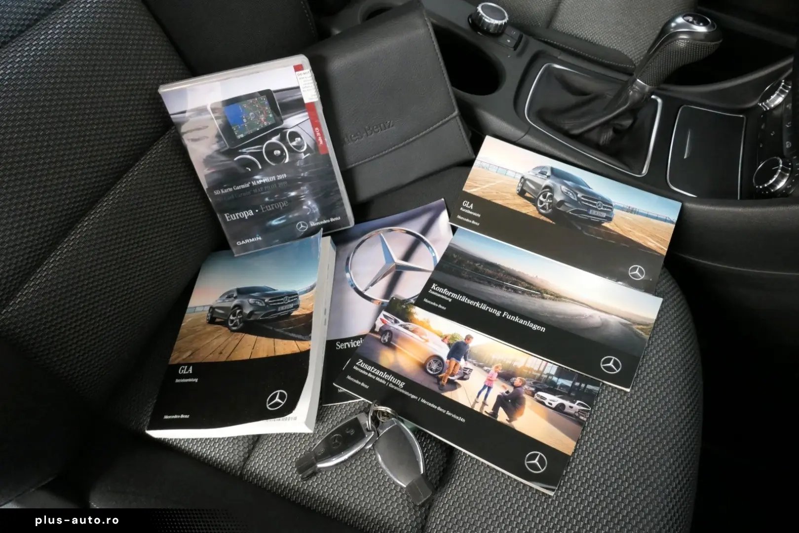 MERCEDES-BENZ GLA 180  NAV GRA PDC SZH
