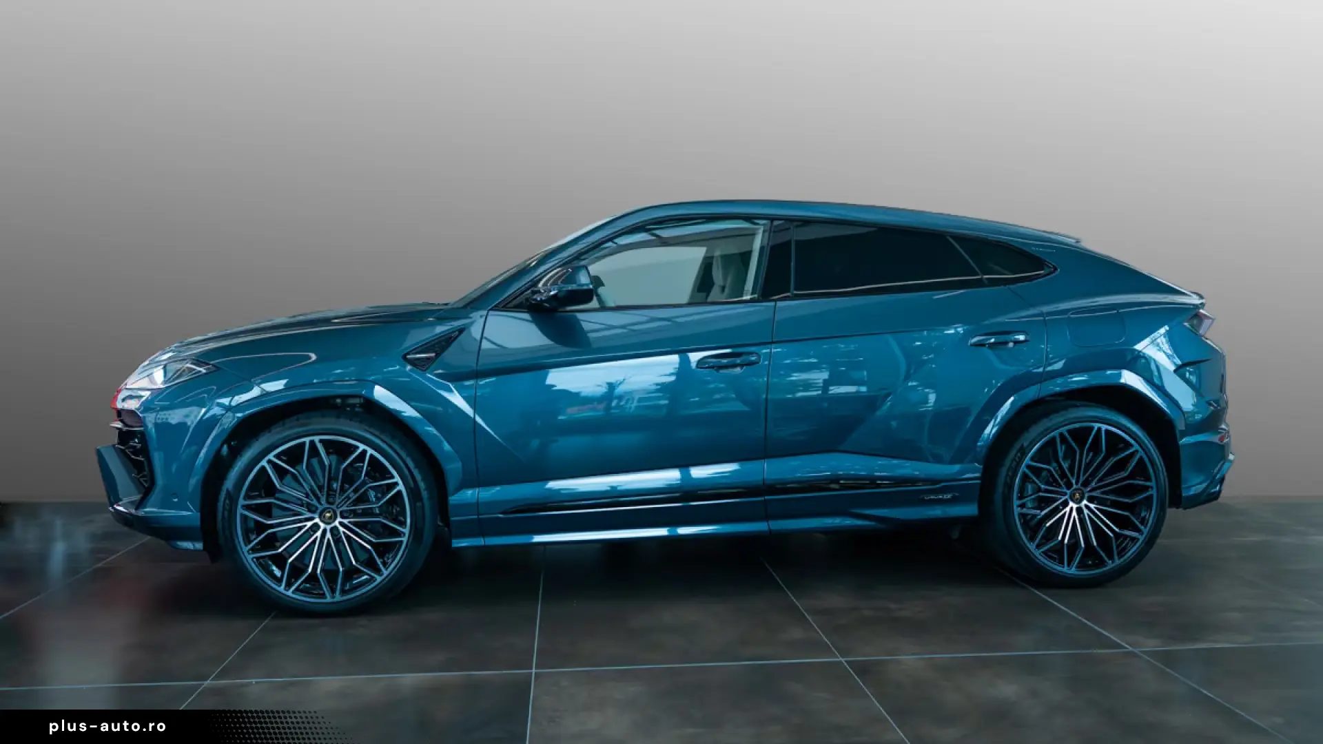 Lamborghini Urus SE   AdPersonam   Lamborghini Nürnberg