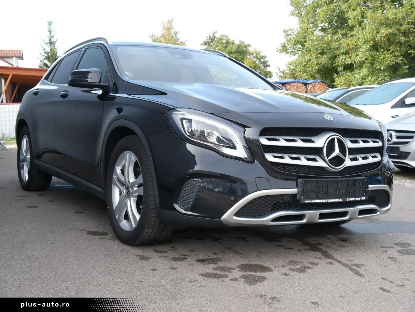 MERCEDES-BENZ GLA 180 URBAN NAVI LED MEMORY RFK AHK