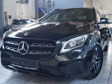 MERCEDES-BENZ GLA 180 URBAN Automatik LED  Kamera