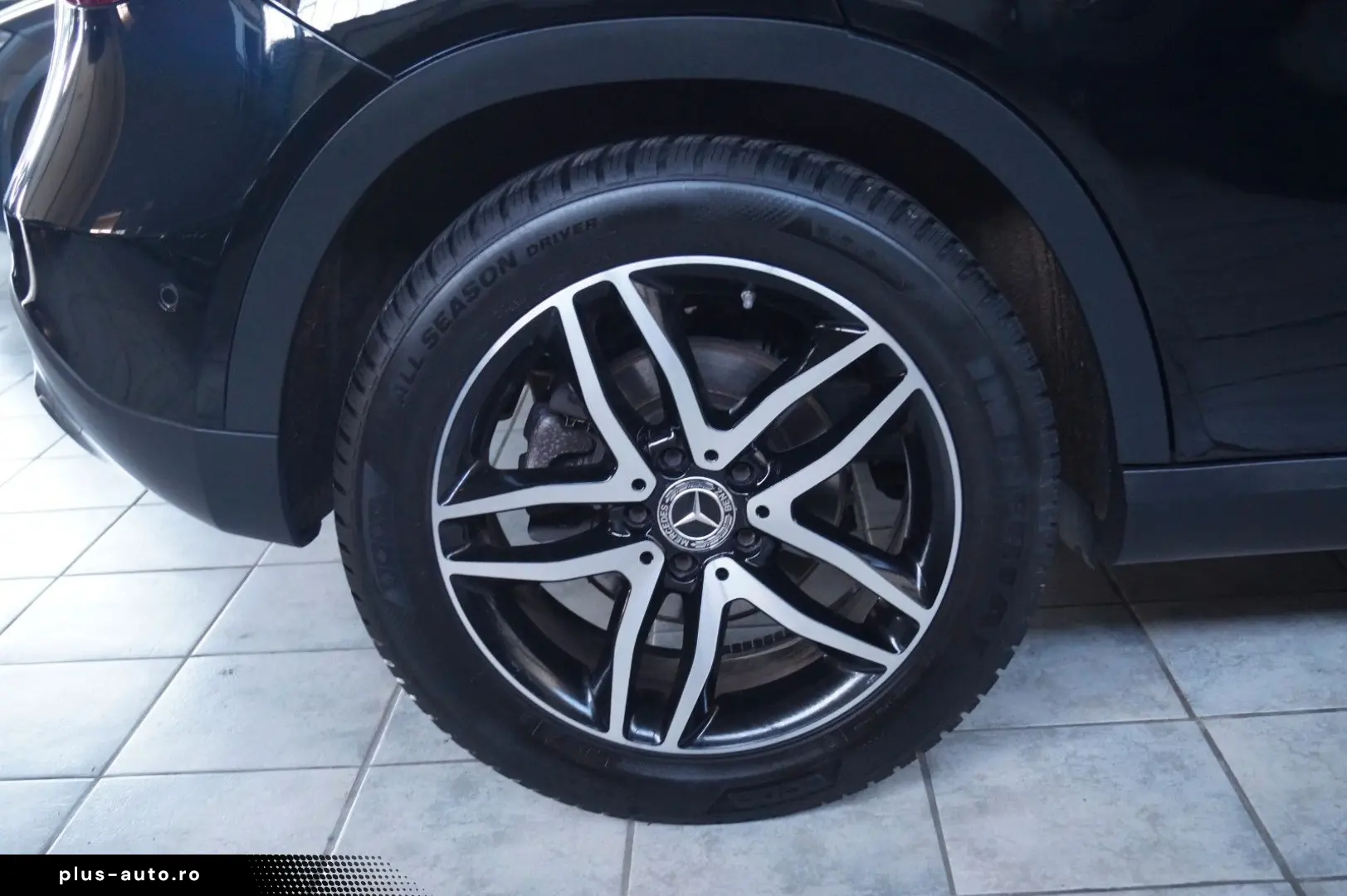 MERCEDES-BENZ GLA 180 URBAN Automatik LED  Kamera
