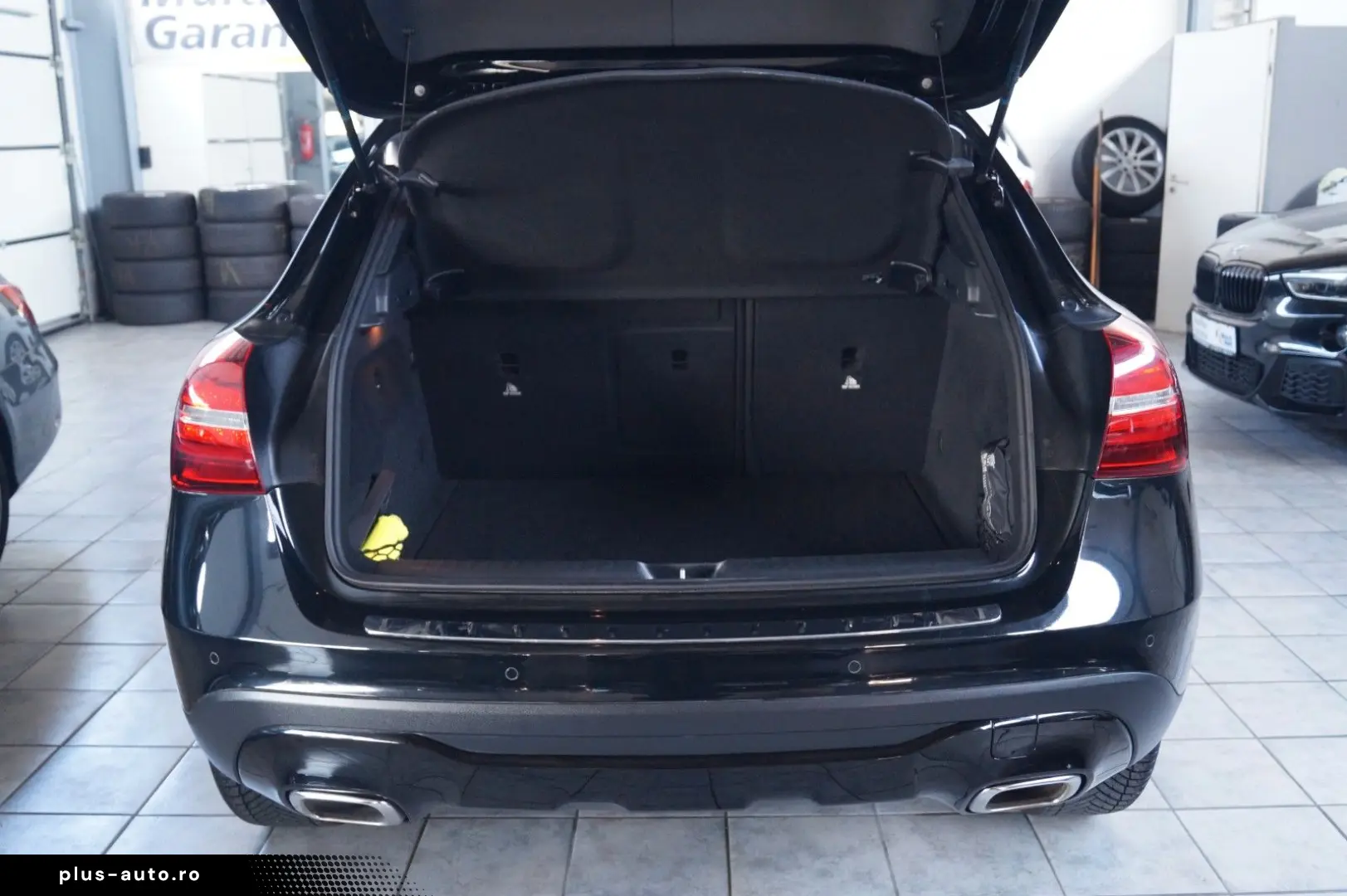 MERCEDES-BENZ GLA 180 URBAN Automatik LED  Kamera