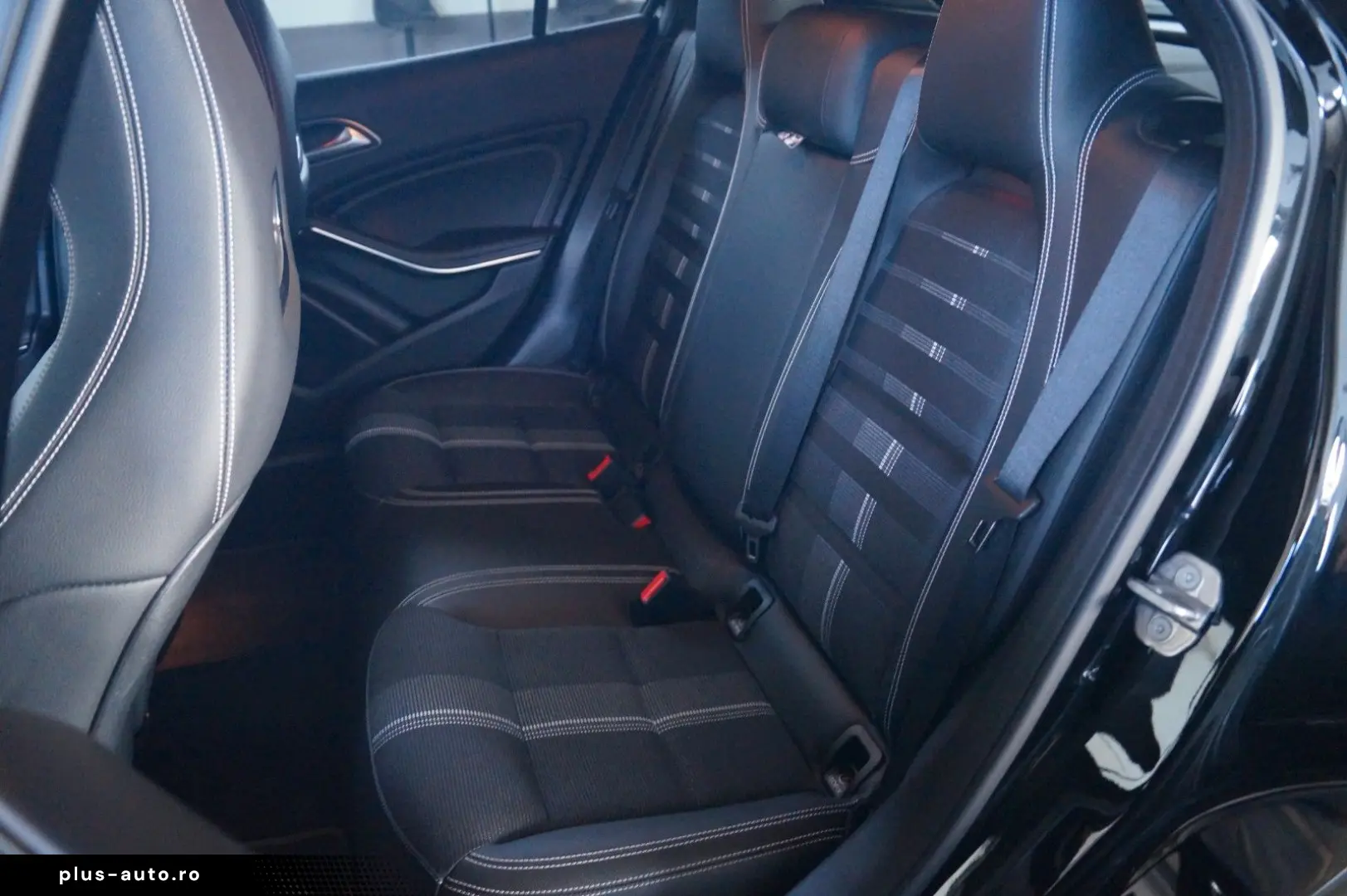 MERCEDES-BENZ GLA 180 URBAN Automatik LED  Kamera