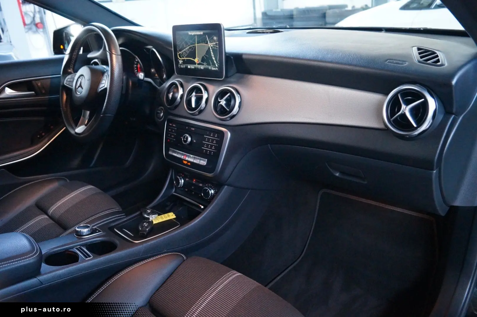 MERCEDES-BENZ GLA 180 URBAN Automatik LED  Kamera