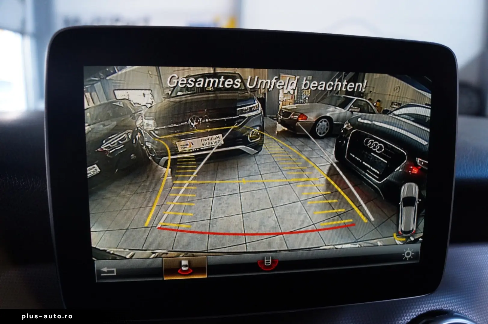 MERCEDES-BENZ GLA 180 URBAN Automatik LED  Kamera