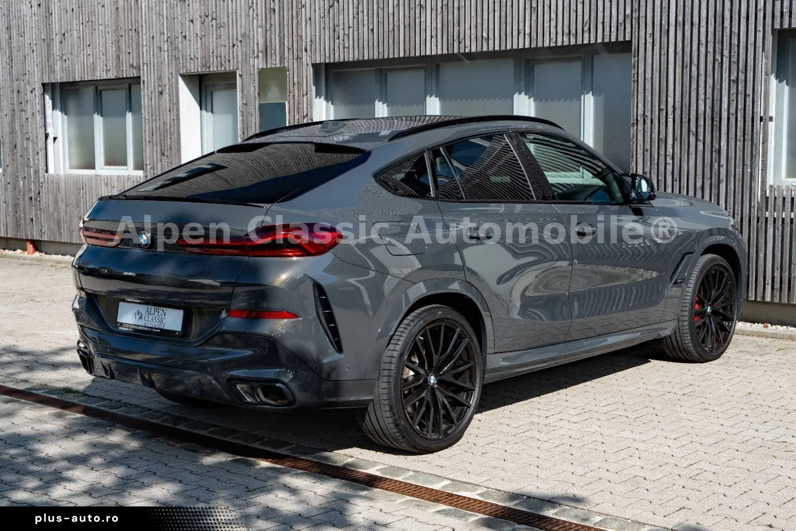 BMW X6 M60 i xDrive Panorama  AHK  Massage