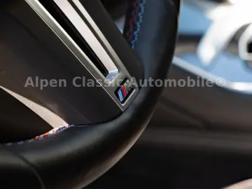 BMW X6 M60 i xDrive Panorama  AHK  Massage